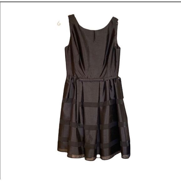 Taylor Black Evening  A- Line Dress Sz 6 - Picture 1 of 4